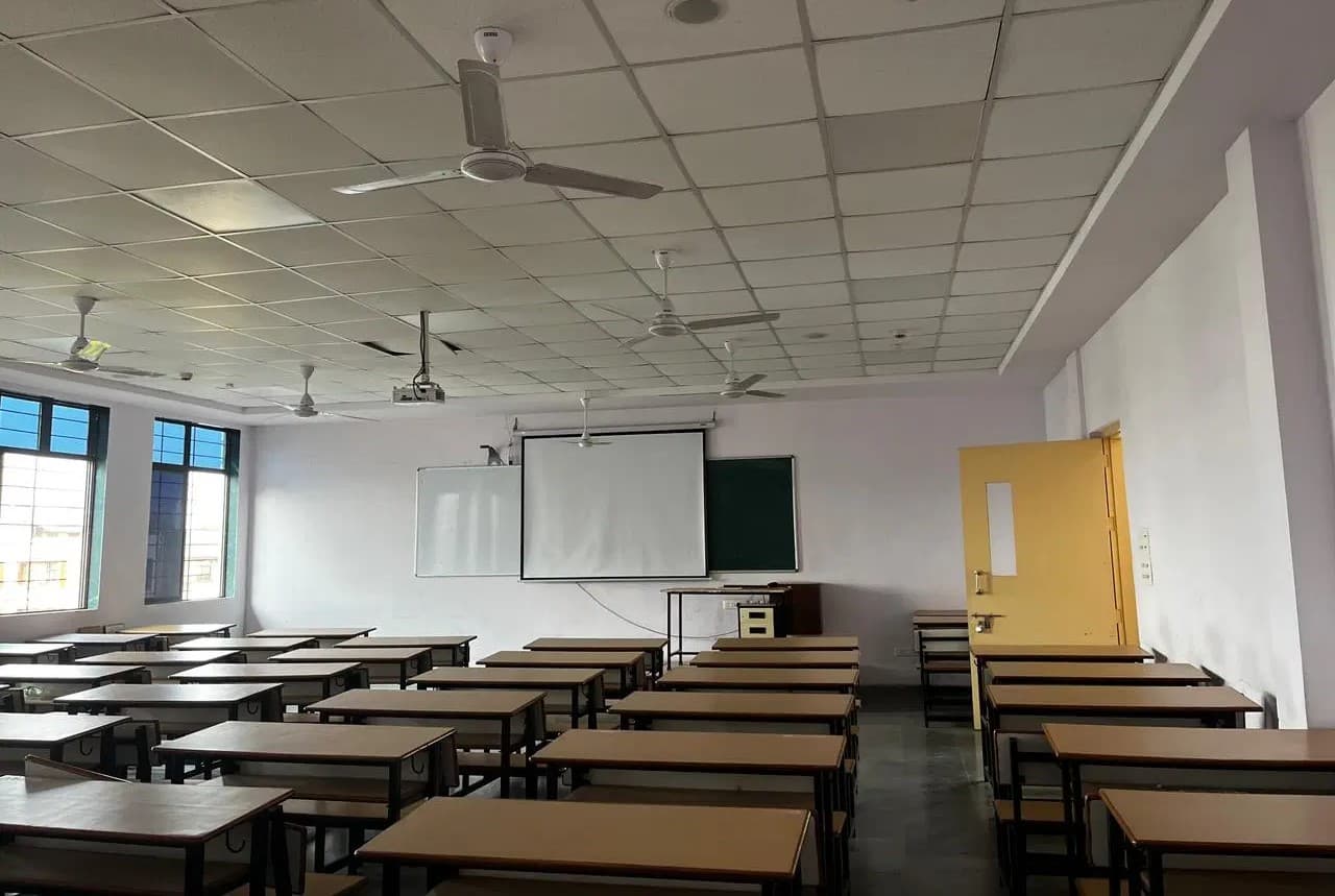 SIES Nerul Academic Building photo 8